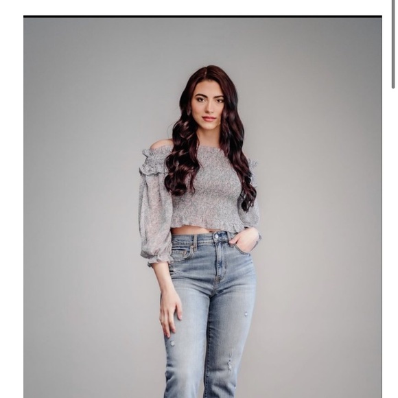 pink floral off the shoulder top - Picture 2 of 3